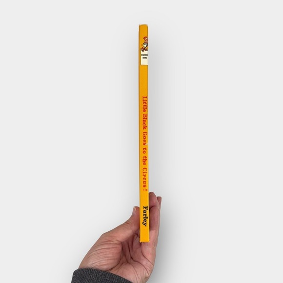 Little Black Goes to the Circus Walter Farley 1963 Beginner Books Hardcover Pony - Picture 3 of 9